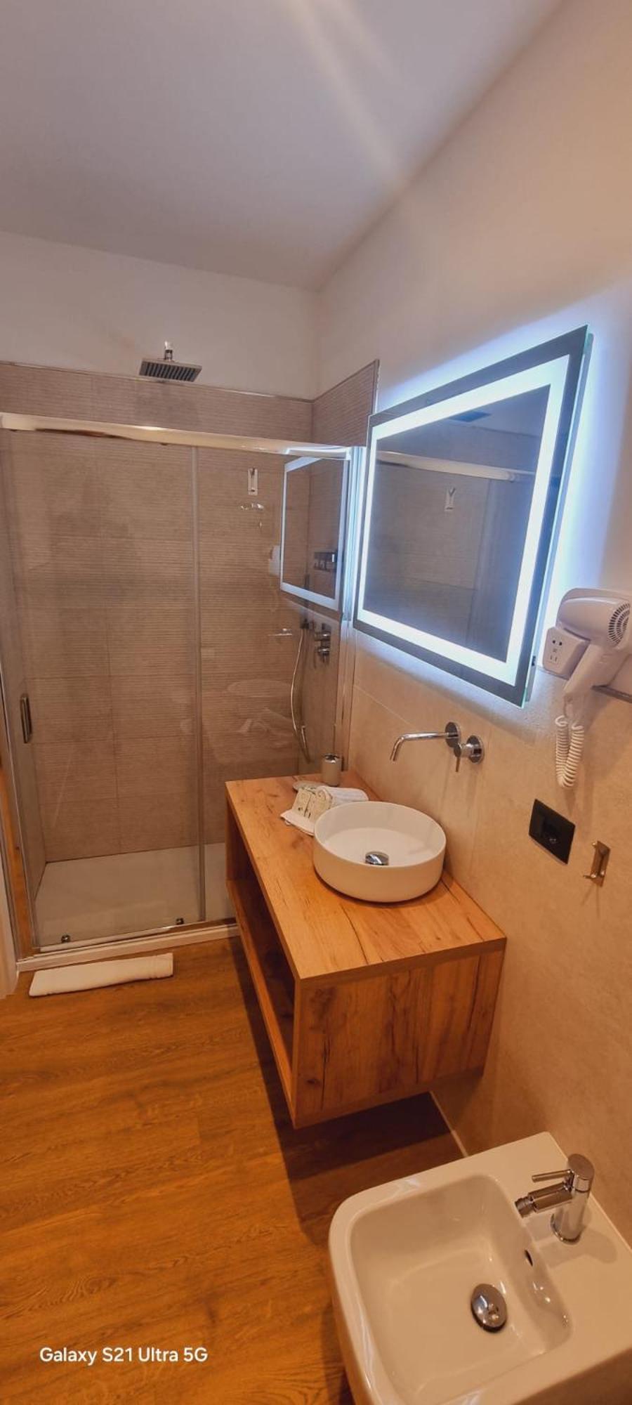 Eva Luxury Suite กาญารี ภายนอก รูปภาพ